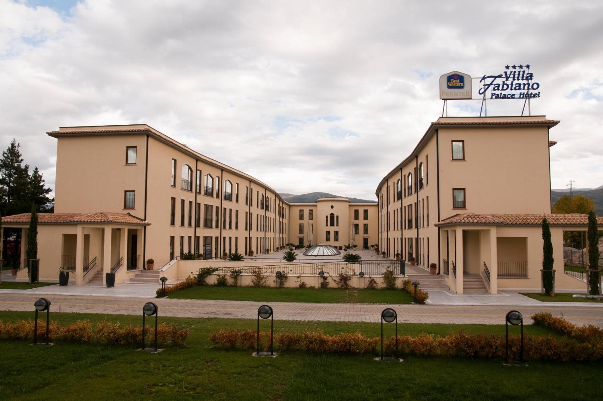 Best Western Premier Villa Fabiano Palace Hotel Rende Exteriör bild